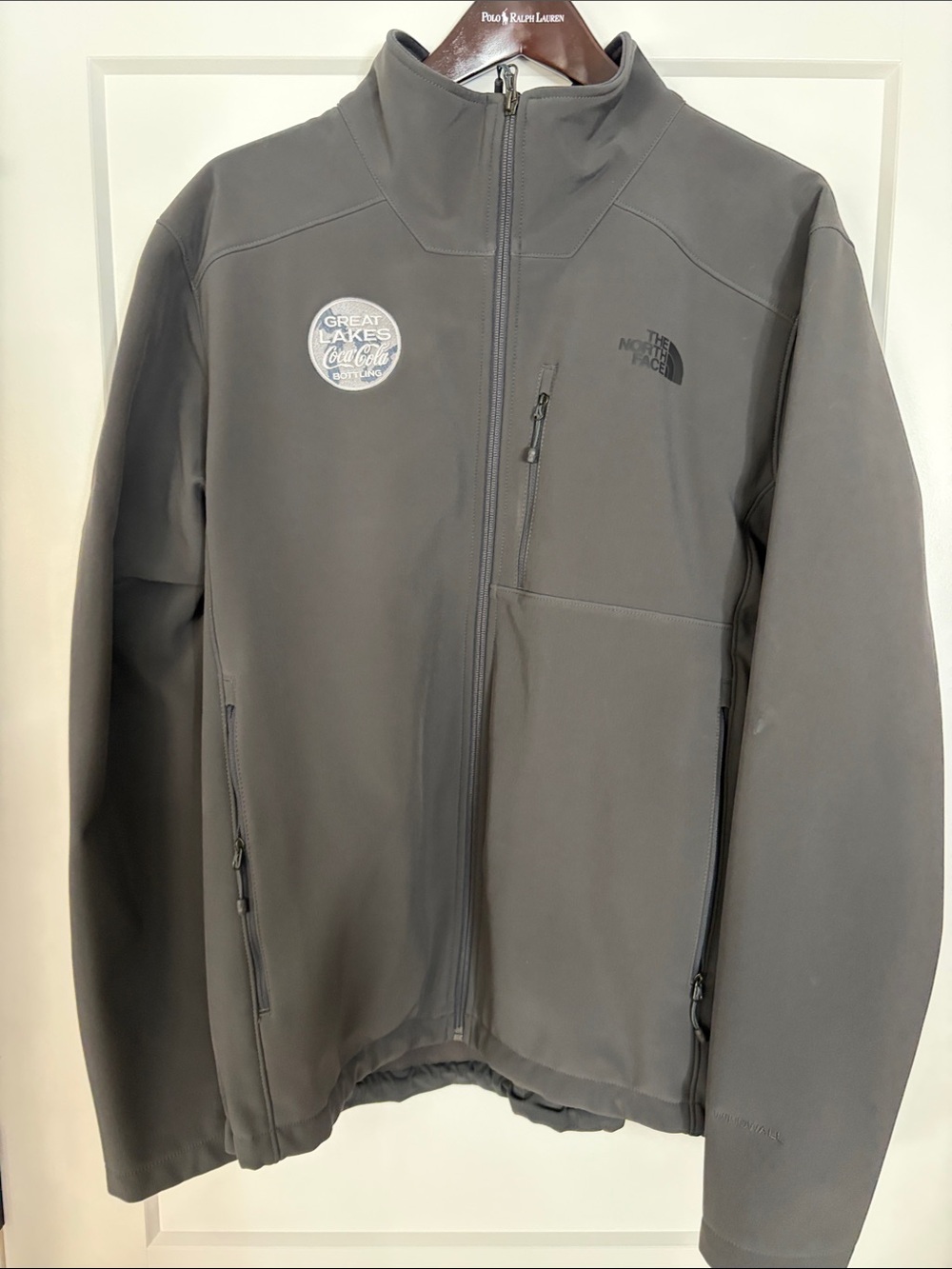 The North Face Men’s Charcoal Gray Lightweight Softshell Jacket